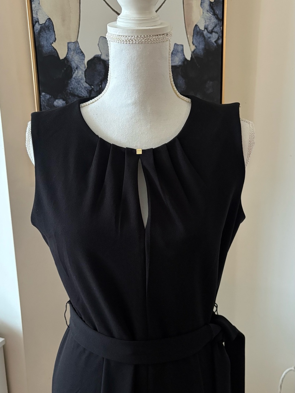 DKNY Black Sleeveless Pleated Front Shift Dress